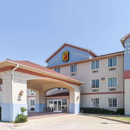 ซูเปอร์ 8 บาย วินด์แฮม อัลวาราโด Motel Alvarado ภายนอก รูปภาพ