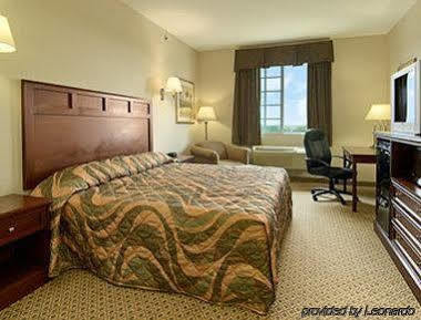 ซูเปอร์ 8 บาย วินด์แฮม อัลวาราโด Motel Alvarado ภายนอก รูปภาพ